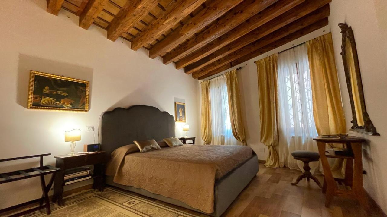 Leone Marciano Independent And Private Entrance *