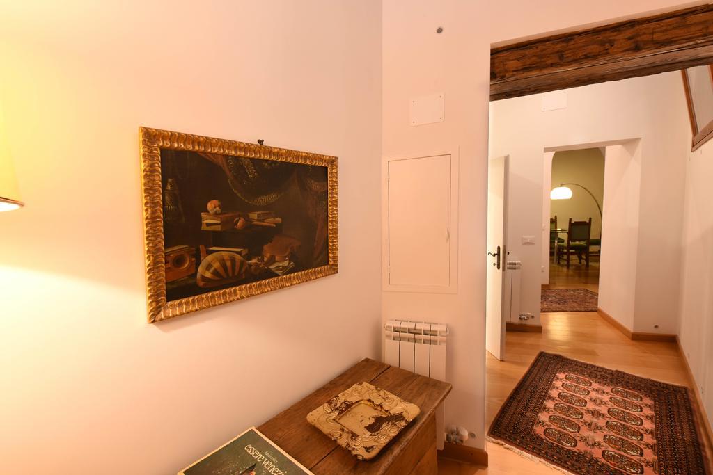 Apartment Leone Marciano Independent And Private Entrance