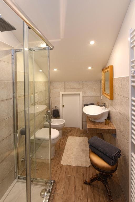 Apartment Leone Marciano Independent And Private Entrance *
